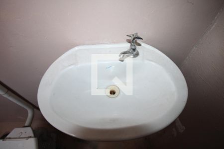 Casa à venda com 310m², 2 quartos e 2 vagasEdícula - Banheiro