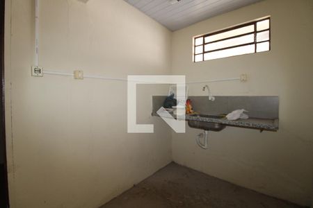 Casa à venda com 310m², 2 quartos e 2 vagasEdícula - Cozinha