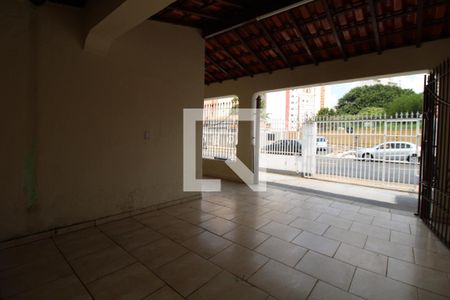 Casa à venda com 310m², 2 quartos e 2 vagasGaragem