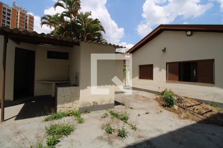 Casa à venda com 310m², 2 quartos e 2 vagasQuintal