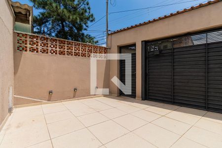 Casa à venda com 130m², 2 quartos e 1 vaga Casa à venda com 130m², 2 quartos e 1 vagaGaragem