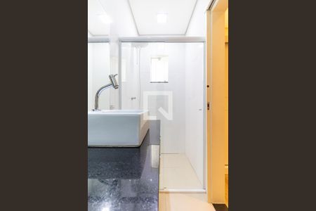 Casa à venda com 130m², 2 quartos e 1 vaga Casa à venda com 130m², 2 quartos e 1 vagaBanheiro da Suíte 2