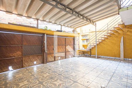 Garagem de casa à venda com 5 quartos, 180m² em Novo Osasco, Osasco