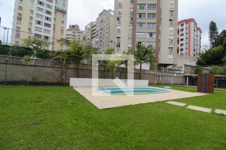 Apartamento à venda com 83m², 3 quartos e 1 vaga Apartamento à venda com 83m², 3 quartos e 1 vagaPiscina