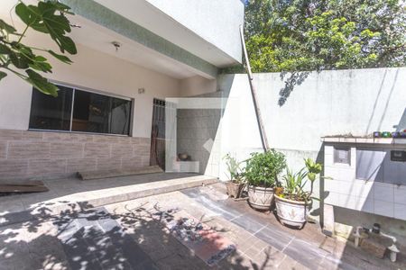 Casa à venda com 197m², 3 quartos e 3 vagasGaragem