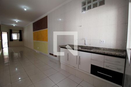 Casa para alugar com 142m², 2 quartos e 2 vagasCozinha