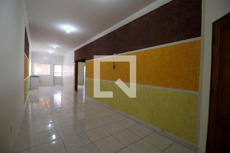 Casa para alugar com 142m², 2 quartos e 2 vagasSala