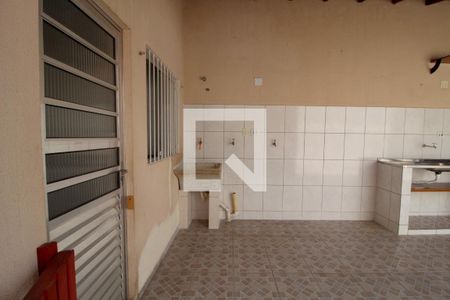 Casa para alugar com 142m², 2 quartos e 2 vagasÁrea de Serviço