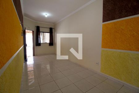Casa para alugar com 142m², 2 quartos e 2 vagasSala