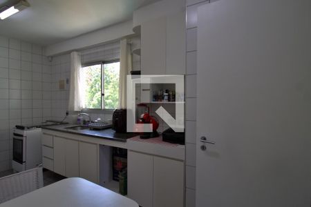 Apartamento à venda com 100m², 3 quartos e 2 vagas Apartamento à venda com 100m², 3 quartos e 2 vagasCozinha