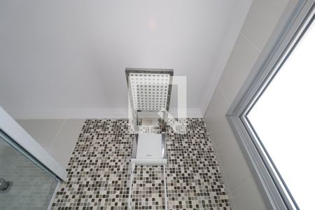 Apartamento à venda com 120m², 3 quartos e 2 vagasDetalhe banheiro