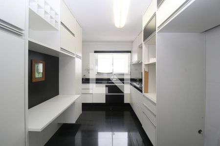 Apartamento à venda com 120m², 3 quartos e 2 vagasCozinha