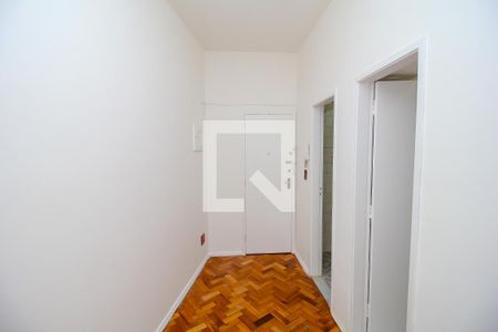 Hall de Entrada de kitnet/studio para alugar com 1 quarto, 30m² em Centro, Rio de Janeiro