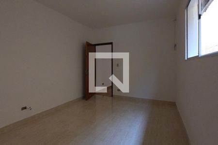 Quarto de casa à venda com 5 quartos, 140m² em Parque Albina, Taboão da Serra