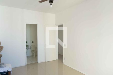 Apartamento à venda com 119m², 3 quartos e 1 vaga Apartamento à venda com 119m², 3 quartos e 1 vagaSuíte