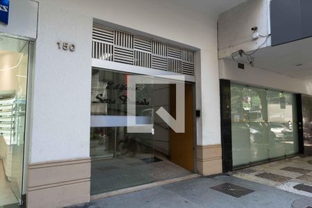 Apartamento à venda com 119m², 3 quartos e 1 vaga Apartamento à venda com 119m², 3 quartos e 1 vagaFachada