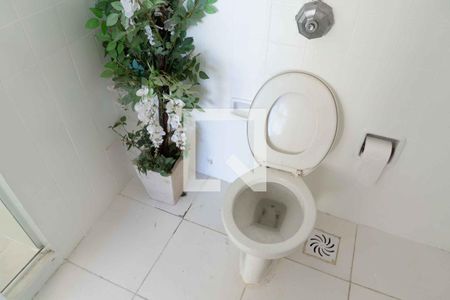 Apartamento à venda com 119m², 3 quartos e 1 vaga Apartamento à venda com 119m², 3 quartos e 1 vagaBanheiro da Suíte 1