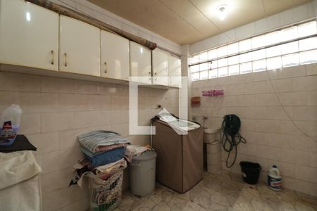 Casa à venda com 150m², 3 quartos e 1 vagaÁrea de Serviço