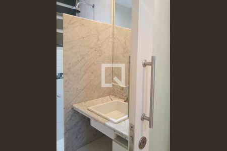 Banheiro Suíte de apartamento à venda com 3 quartos, 80m² em Ipanema, Rio de Janeiro