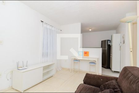 Sala de apartamento para alugar com 2 quartos, 42m² em Água Chata, Guarulhos