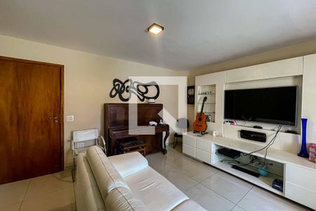 Sala de casa para alugar com 3 quartos, 165m² em Água Fria, São Paulo