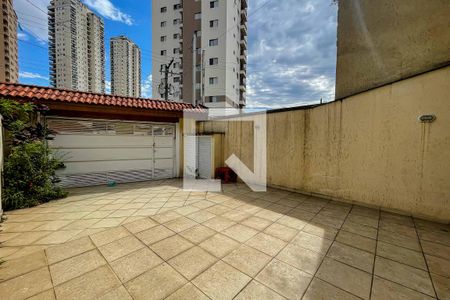 Casa para alugar com 165m², 3 quartos e 4 vagas Casa para alugar com 165m², 3 quartos e 4 vagasÁrea Externa