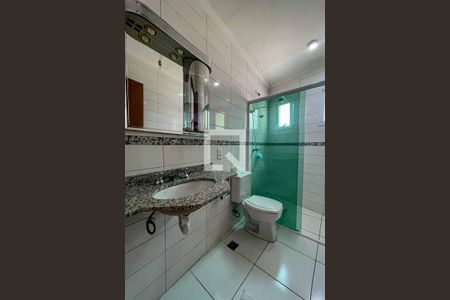 Casa para alugar com 165m², 3 quartos e 4 vagas Casa para alugar com 165m², 3 quartos e 4 vagasBanheiro da Suíte 1