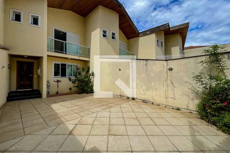 Casa para alugar com 165m², 3 quartos e 4 vagas Casa para alugar com 165m², 3 quartos e 4 vagasÁrea Externa