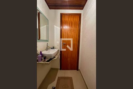 Lavabo de casa para alugar com 3 quartos, 165m² em Água Fria, São Paulo