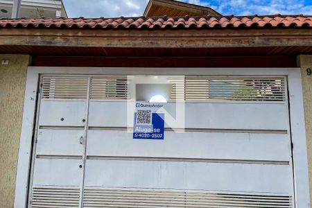 Casa para alugar com 165m², 3 quartos e 4 vagas Casa para alugar com 165m², 3 quartos e 4 vagasFachada