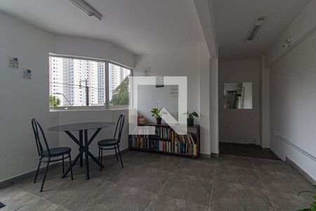 Sala de Leitura de apartamento para alugar com 1 quarto, 36m² em Bigorrilho, Curitiba