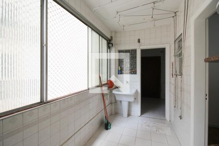 Apartamento para alugar com 147m², 3 quartos e 1 vagaÁrea de Serviço