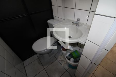 Casa à venda com 287m², 4 quartos e 2 vagasCasa 1 Banheiro