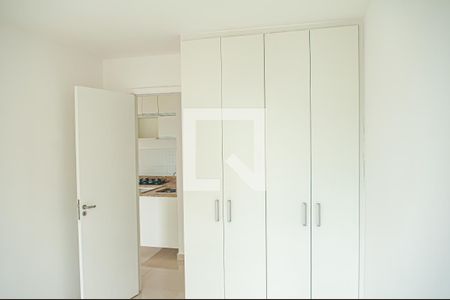 Quarto de apartamento à venda com 1 quarto, 41m² em Taquara, Rio de Janeiro