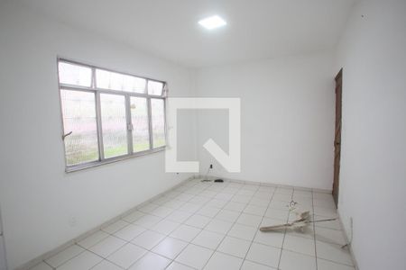 Sala de apartamento para alugar com 1 quarto, 36m² em Pechincha, Rio de Janeiro