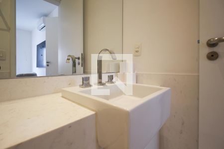 Apartamento para alugar com 130m², 2 quartos e 2 vagasBanheiro da Suíte 1 