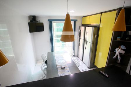 Casa à venda com 320m², 3 quartos e 4 vagas Casa à venda com 320m², 3 quartos e 4 vagasCozinha