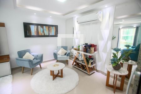 Sala de casa à venda com 3 quartos, 320m² em Jacarepaguá, Rio de Janeiro