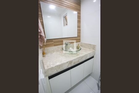 Casa à venda com 320m², 3 quartos e 4 vagas Casa à venda com 320m², 3 quartos e 4 vagasLavabo