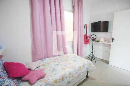 Casa à venda com 320m², 3 quartos e 4 vagas Casa à venda com 320m², 3 quartos e 4 vagasQuarto 3