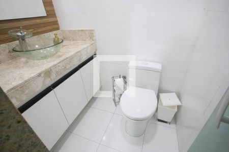 Casa à venda com 320m², 3 quartos e 4 vagas Casa à venda com 320m², 3 quartos e 4 vagasLavabo