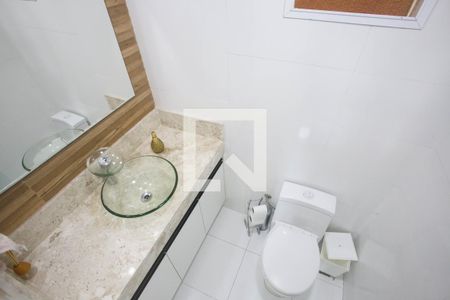 Casa à venda com 320m², 3 quartos e 4 vagas Casa à venda com 320m², 3 quartos e 4 vagasLavabo