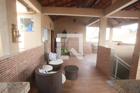 Casa à venda com 320m², 3 quartos e 4 vagas Casa à venda com 320m², 3 quartos e 4 vagasTerraço