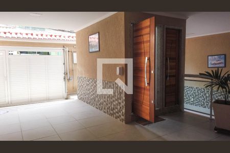 Casa à venda com 320m², 3 quartos e 4 vagas Casa à venda com 320m², 3 quartos e 4 vagasGaragem