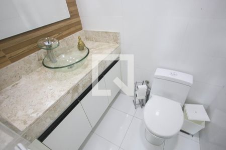 Casa à venda com 320m², 3 quartos e 4 vagas Casa à venda com 320m², 3 quartos e 4 vagasLavabo