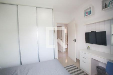 Casa à venda com 320m², 3 quartos e 4 vagas Casa à venda com 320m², 3 quartos e 4 vagasQuarto 2