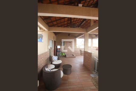 Casa à venda com 320m², 3 quartos e 4 vagas Casa à venda com 320m², 3 quartos e 4 vagasTerraço