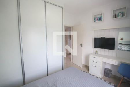 Casa à venda com 320m², 3 quartos e 4 vagas Casa à venda com 320m², 3 quartos e 4 vagasQuarto 2