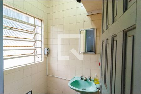 Casa à venda com 400m², 6 quartos e 3 vagasBanheiro da Piscina