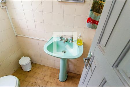 Casa à venda com 400m², 6 quartos e 3 vagasBanheiro da Piscina